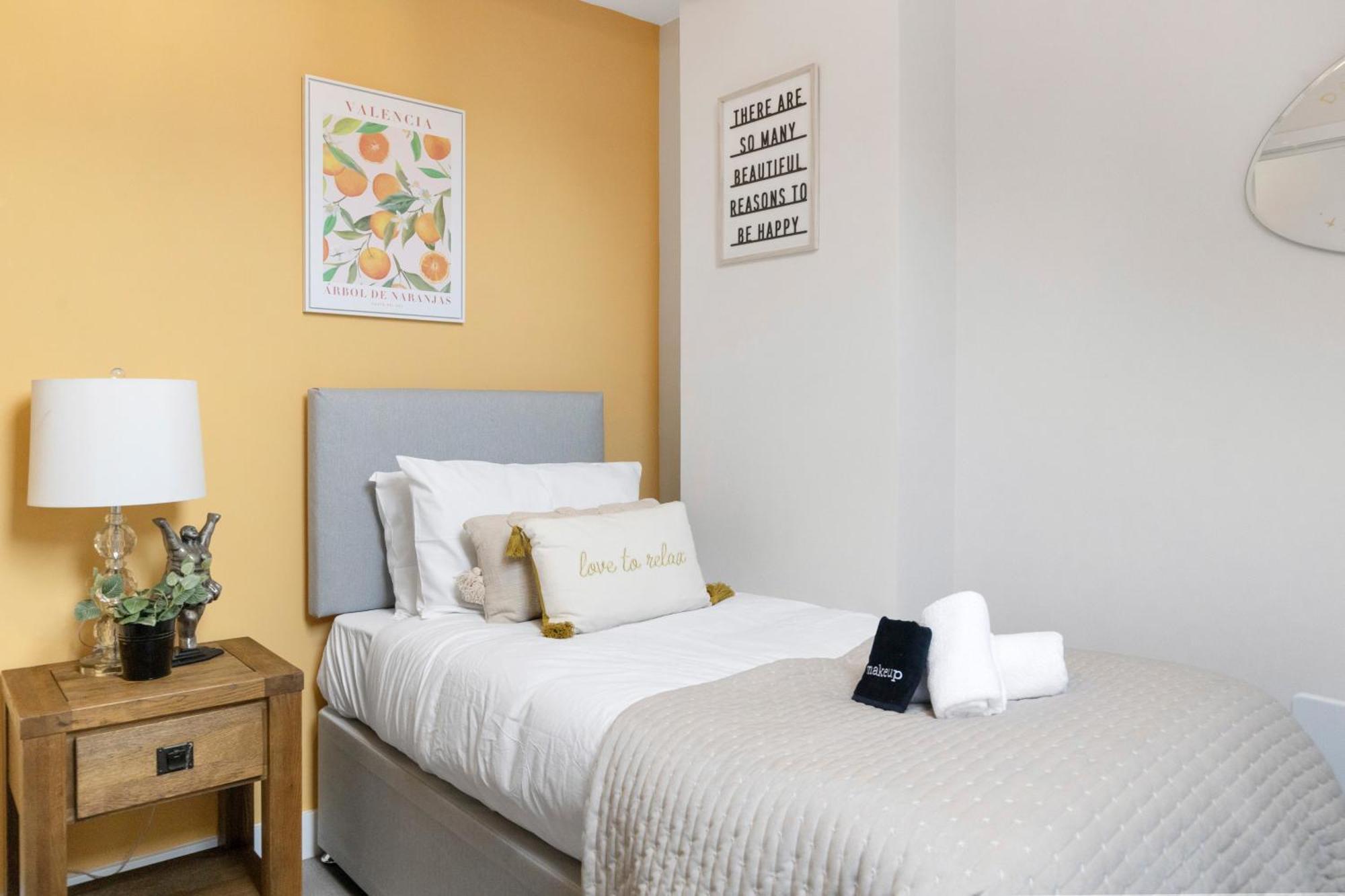 Ipswich Town Center Gem Sleep 5 Apartment Bagian luar foto