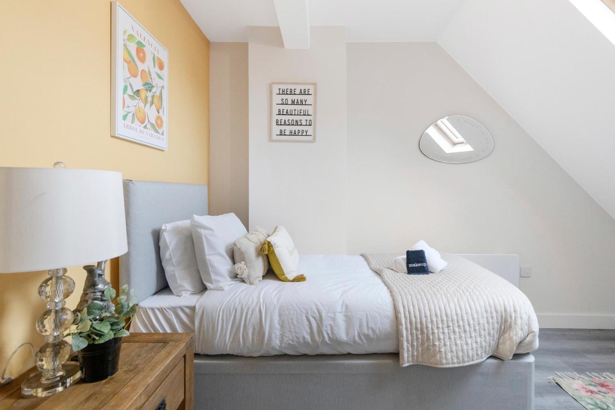 Ipswich Town Center Gem Sleep 5 Apartment Bagian luar foto